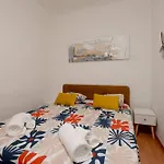 Red Apple Apartment
