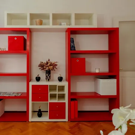 Red Apple شقة ترييستي